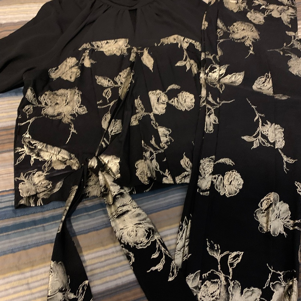 Nice pantsuit worn once